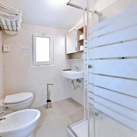 Itta 3* كاوْرلي